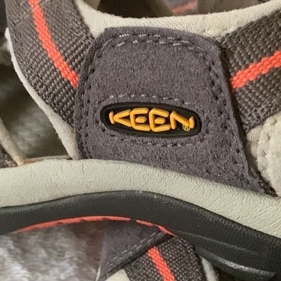 KEEN  anatomic sandals - Picture 8 of 12